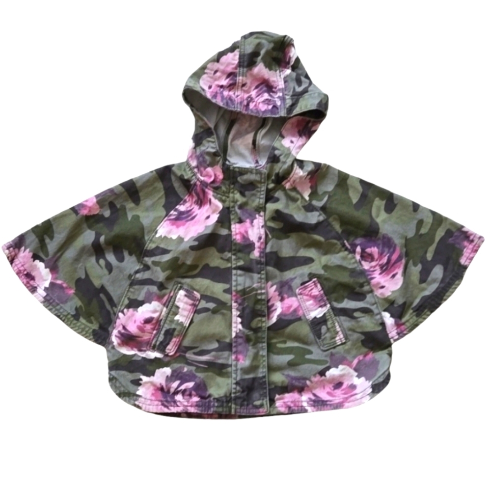 Gap Girl's Camo & Pink Rose Hooded Poncho, 3 years